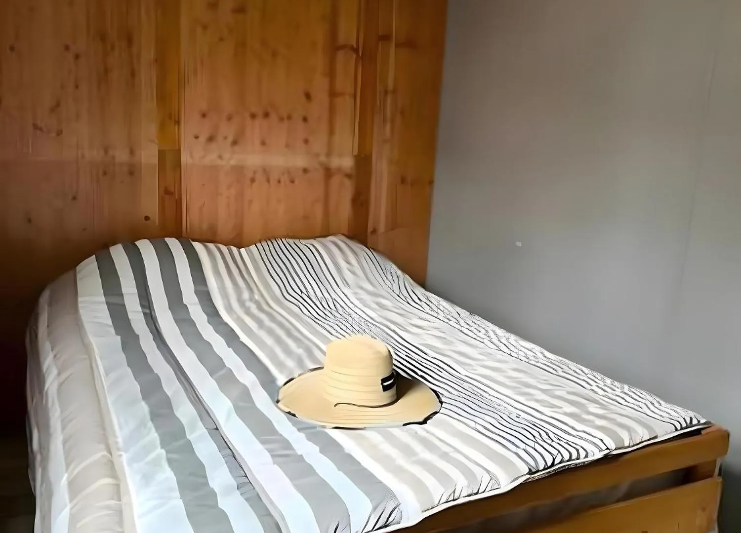 Сasa de vacaciones Chalets Camping Lacs D'Armagnac Bretagne-d'Armagnac